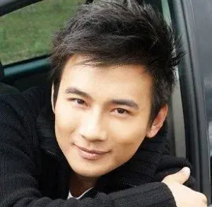 بیوگرافی You Wei Li