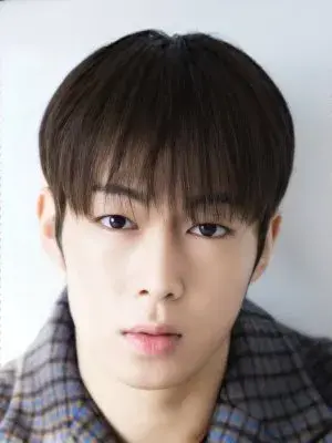 بیوگرافی Sang Hyuk Lee