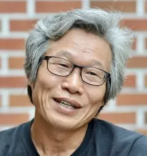 بیوگرافی Soon Woong Yoo