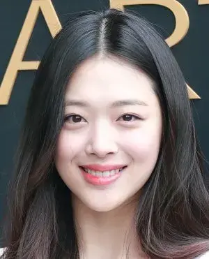 بیوگرافی Jin Ri Choi