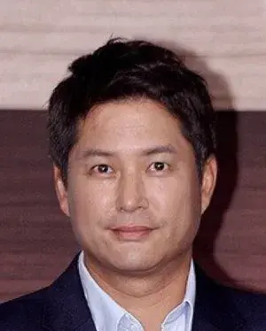 بیوگرافی Jong Won Lee