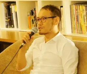بیوگرافی 