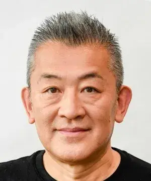 بیوگرافی Hiroshi Okochi
