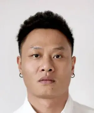 بیوگرافی Yang Liu