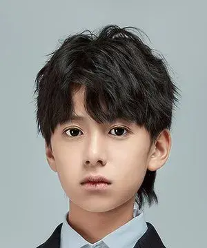 بیوگرافی Zi Ye Lin