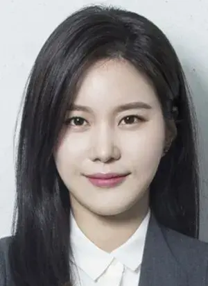 بیوگرافی So Young Kim
