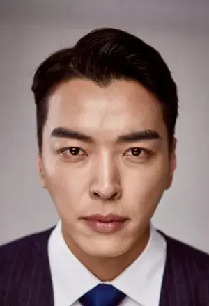 بیوگرافی Woo Joo Lee
