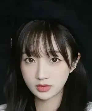 بیوگرافی Yun Jie Xiang