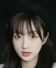 بیوگرافی Yun Jie Xiang