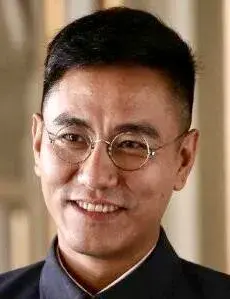 بیوگرافی Meng Huang