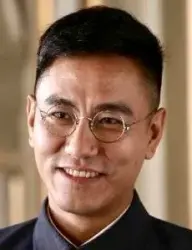 بیوگرافی Meng Huang