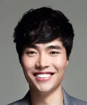 بیوگرافی Ji Wook Yoon