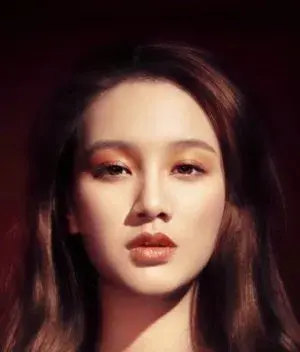 بیوگرافی Yan Qiu Cheng