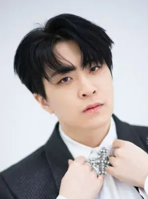 بیوگرافی Young Jae Choi