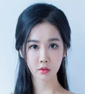 بیوگرافی Mok Ryun Baek