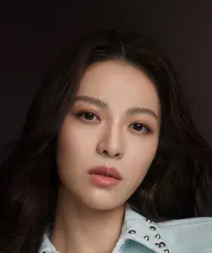 بیوگرافی Elaine Zhong