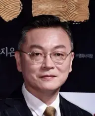 بیوگرافی Eui Sung Kim