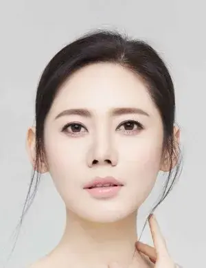 بیوگرافی Eun Joo Choo