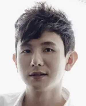 بیوگرافی Ri Woo Kim