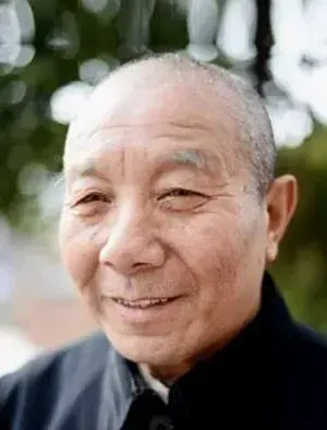 بیوگرافی Li Wei Bai