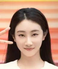 بیوگرافی Yi Yue Liu