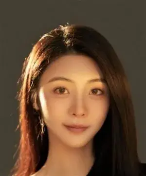 بیوگرافی Xi Yao Feng