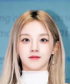 بیوگرافی Yu Qi Song