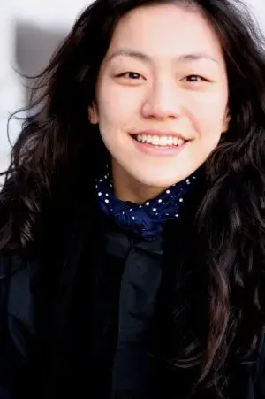 بیوگرافی Hwa Jung Lee