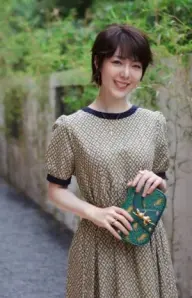 بیوگرافی Guan Qian Deng