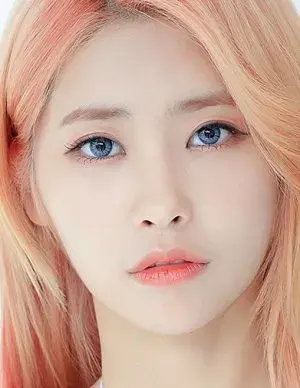 بیوگرافی Hee Hyun Gi