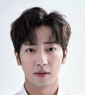 بیوگرافی Sang Yeob Lee