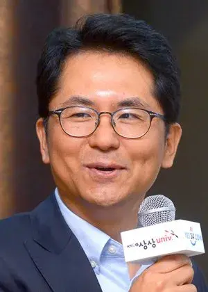 بیوگرافی Yoo Seok Moon