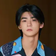 بیوگرافی Jia Shuo Zhang