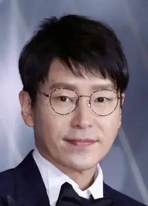 بیوگرافی Ki Joon Uhm