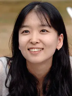 بیوگرافی Yi Young Kim