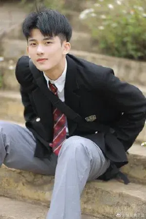 بیوگرافی Zi Yi Huang