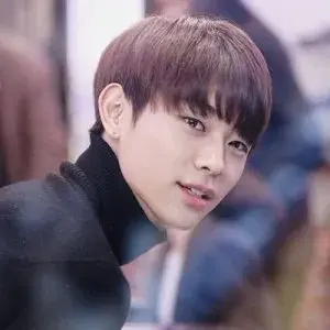 بیوگرافی Young Hoon Jung