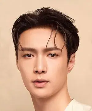 بیوگرافی Yi Xing Zhang