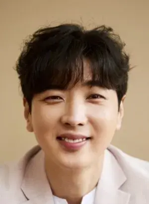بیوگرافی Jang Young Yoo