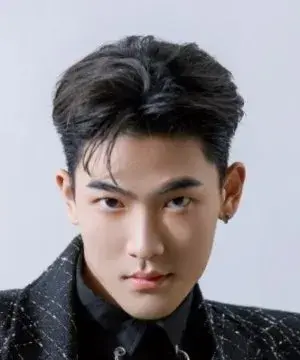 بیوگرافی Tai Heng Zhou