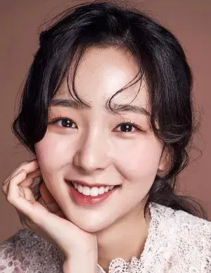 بیوگرافی So Hyun Han