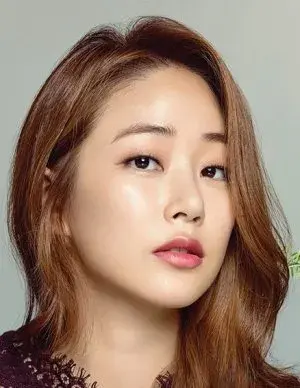 بیوگرافی Hyo Jin Kim
