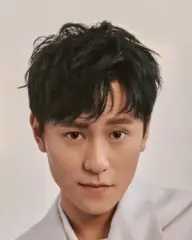 بیوگرافی Jun Jie Qin