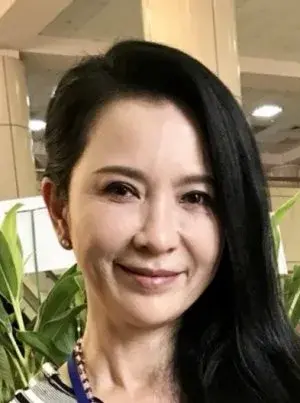 بیوگرافی Li Li Chang