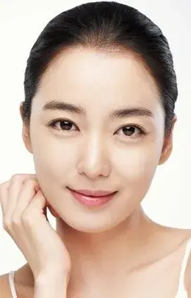 بیوگرافی So Yeon Lee