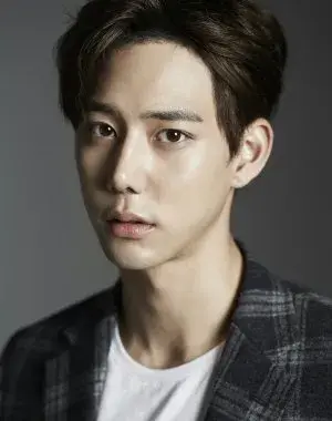 بیوگرافی Jin Tae Kim