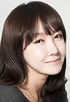 بیوگرافی Woo Hee