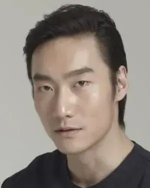 بیوگرافی Ao Yue Zhang