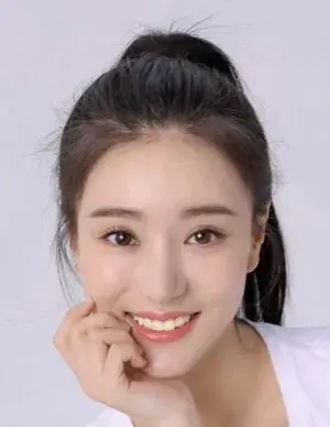 بیوگرافی Ru Yi Xin