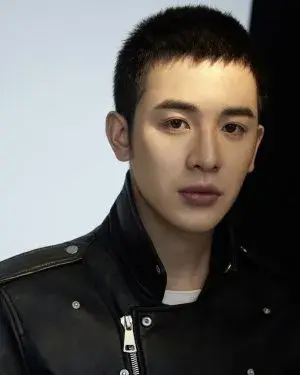 بیوگرافی Qi Hang Zhao